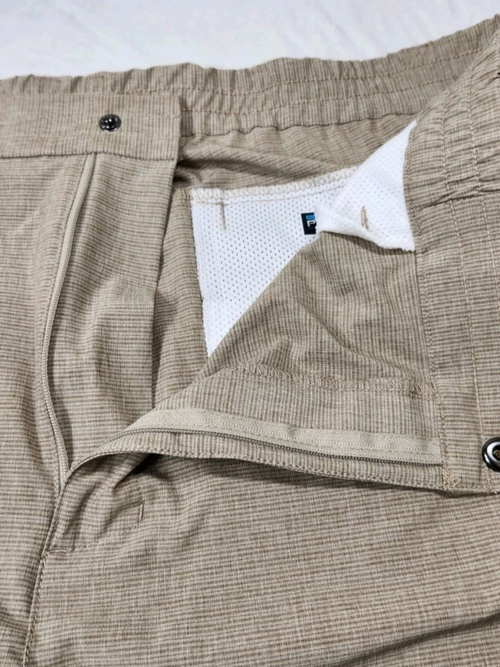 Roundtree & Yorke Mens Size 42 Performance Cargo Shorts Khaki Classic Fit 05
